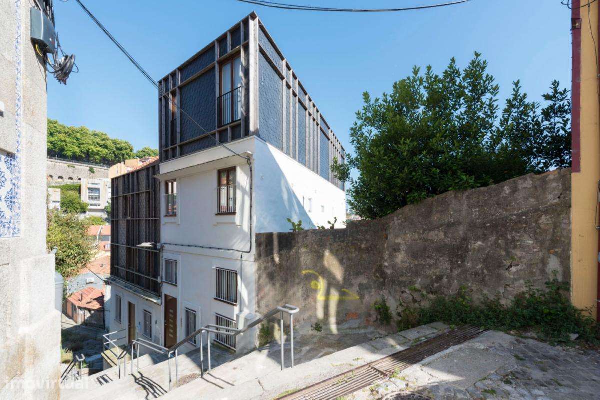 Apartamento com 2 quartos - localizado em Miragaia Porto - Grande imagem: 3/6