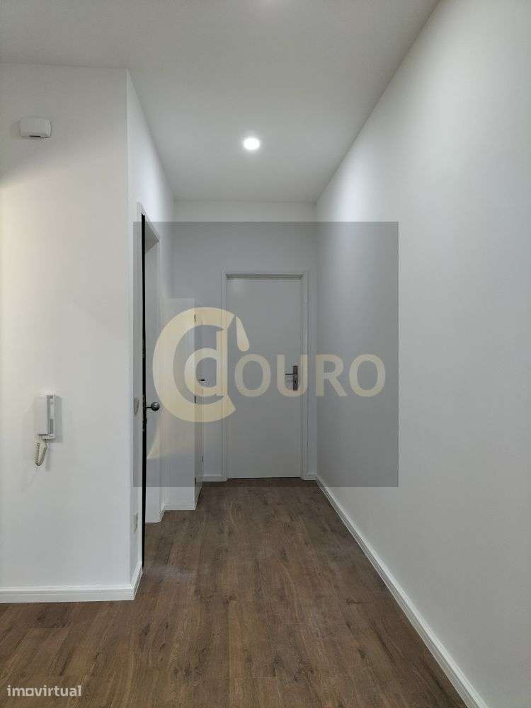 APARTAMENTO T3 RENOVADO EM ÁGUAS SANTAS-6