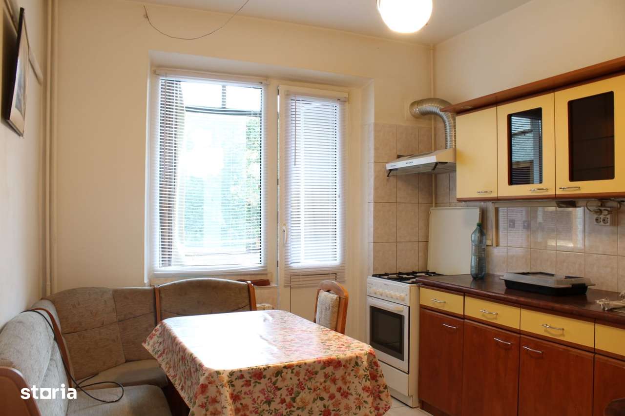 Apartament 3 camere nemobilat de inchiriat, Gorjului , Militari - Imagine principală: 1/5