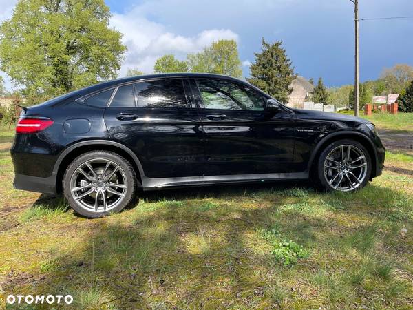 Mercedes-Benz GLC AMG Coupe 63 4Matic+ AMG Speedshift MCT 9G - 14