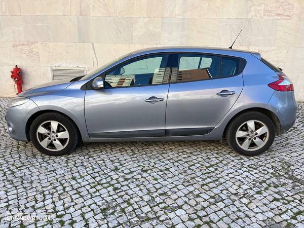 Renault Mégane 1.5 dCi Dynamique S - 19