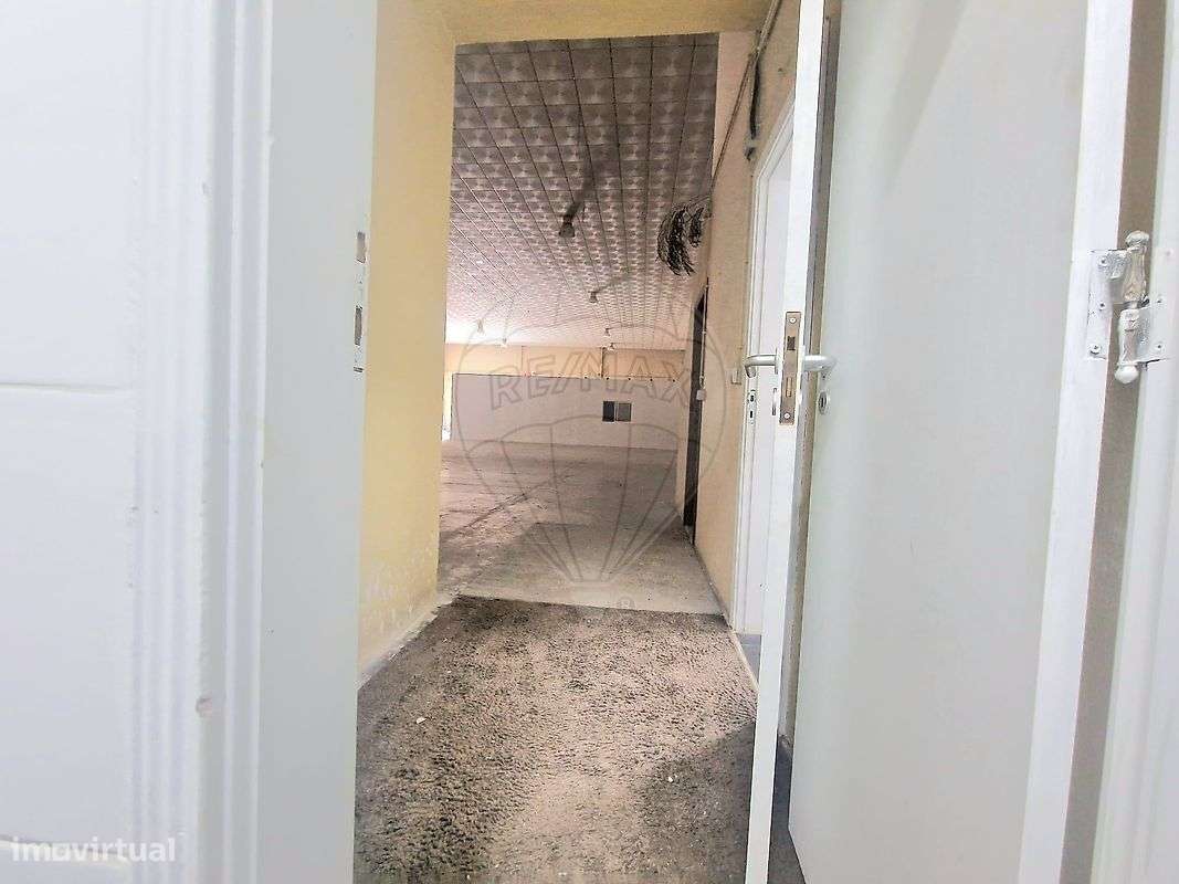 Armazém T3 para venda-30