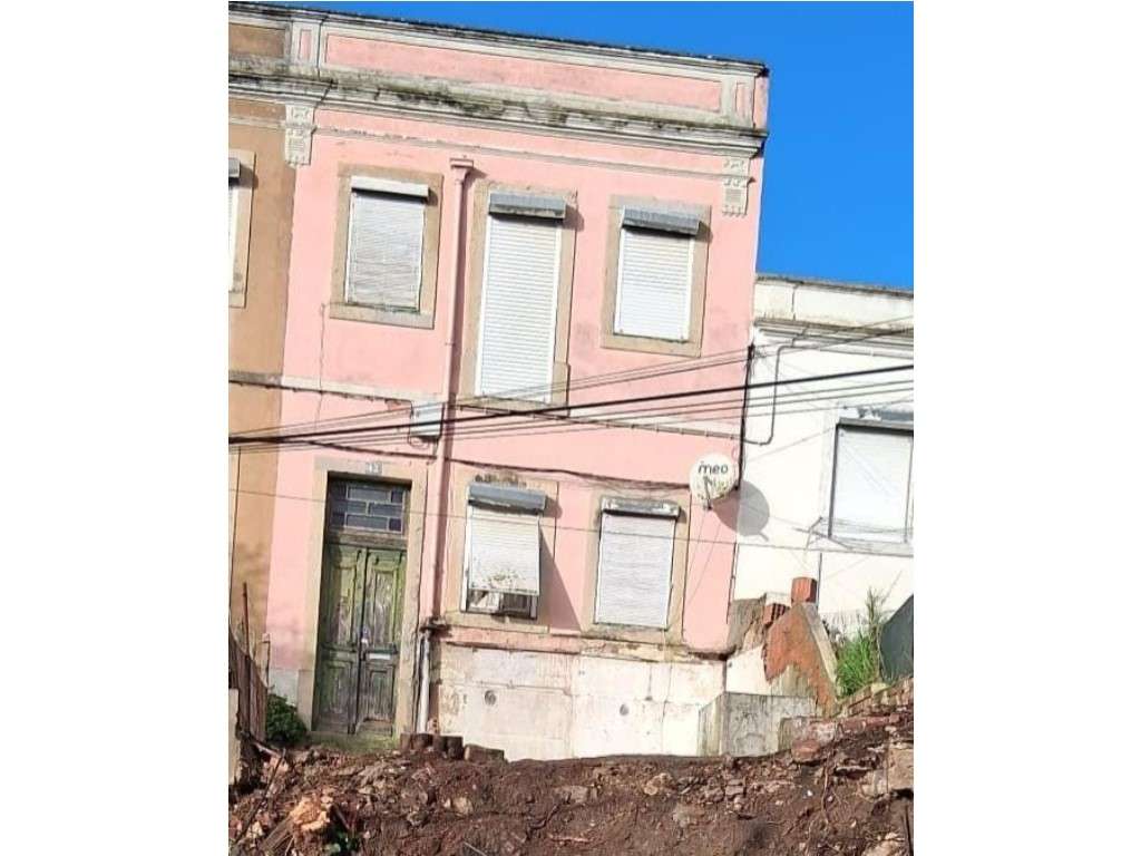 Prédio com 2 apartamentos Beato - Grande imagem: 2/35