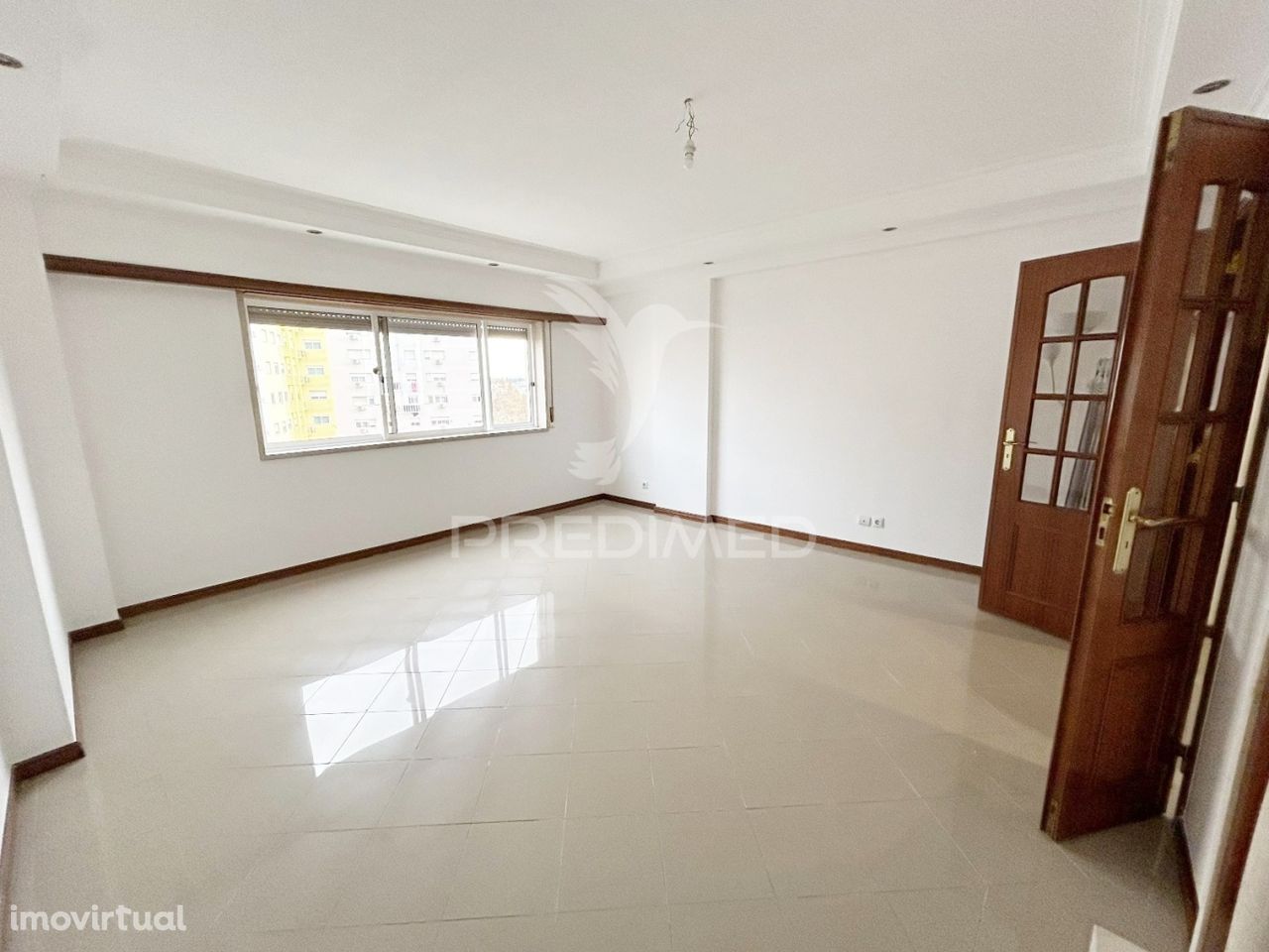 Apartamento T3 - Santa Marta do Pinhal, com sótão e lareira