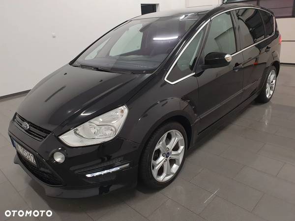 Ford S-Max - 32