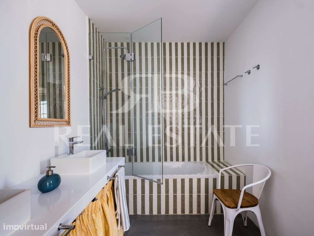 T3 com 1 Suite + Pátio comum e alguma VISTA RIO | RESTELO - Lisboa.-30