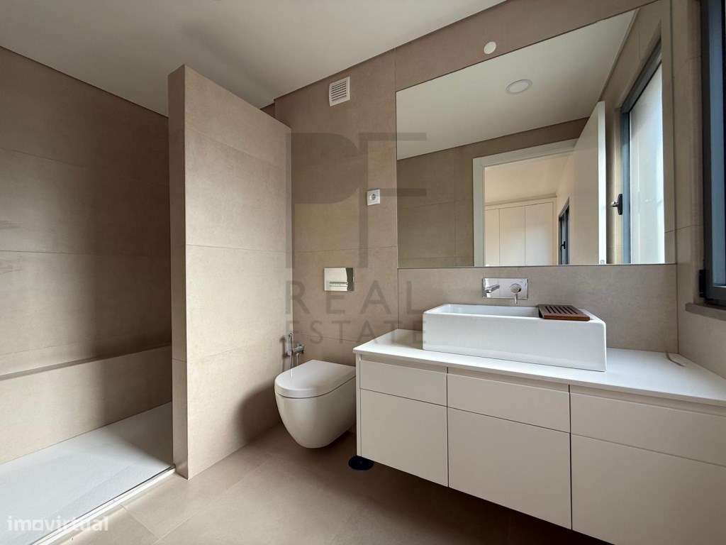 Moradia Independente T4 - Bicesse-21