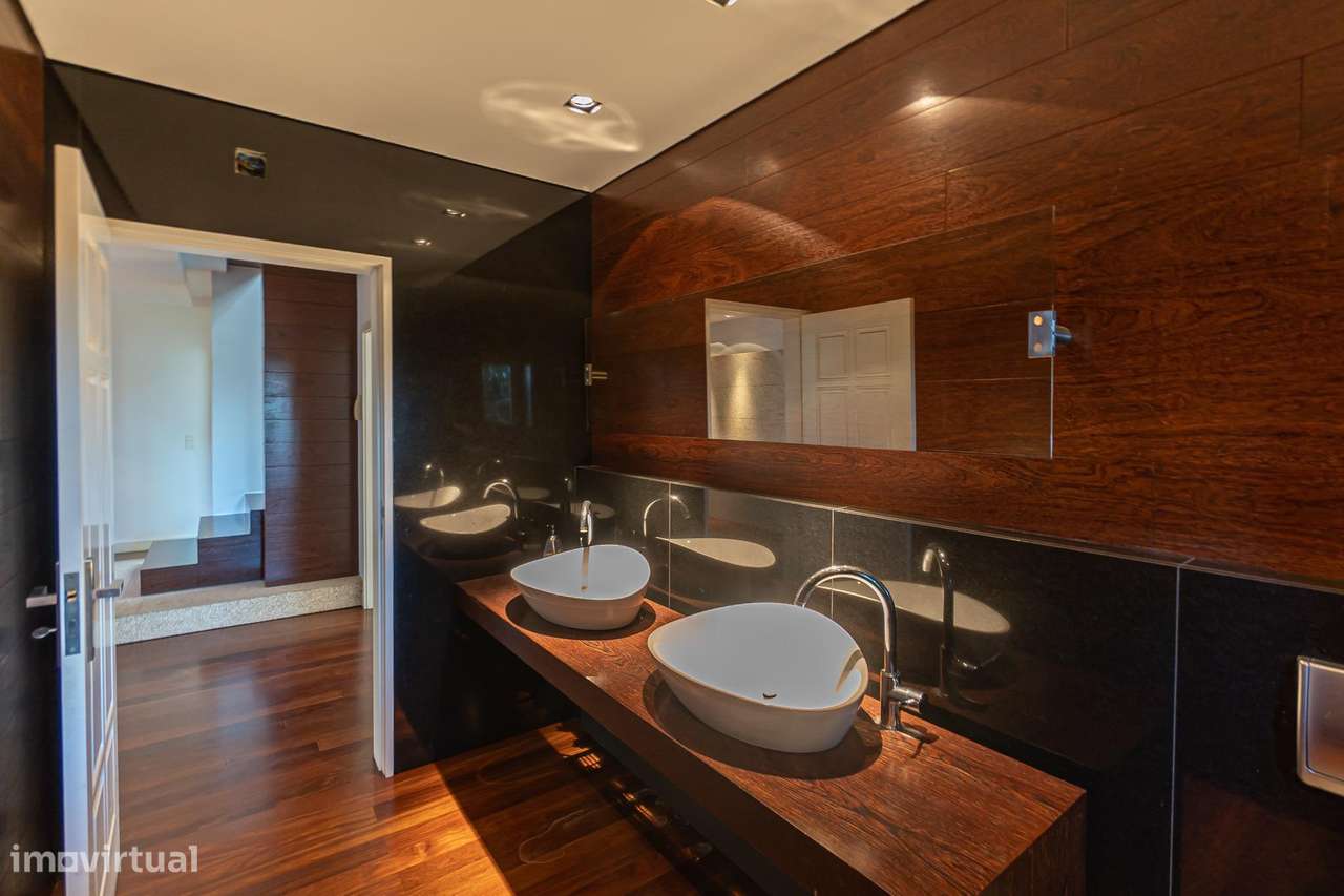 Moradia de Luxo com Elevada Privacidade, Piscinas Interior e...-30