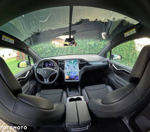 Tesla Model X Long Range Plus - 8