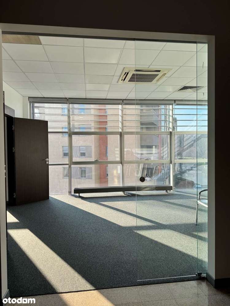 Reprezentacyjny obiekt biurowo - mieszkalny, znakomita lokalizacja.-5