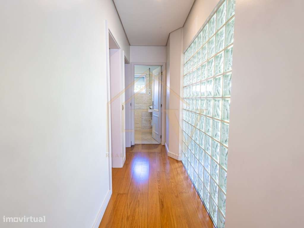 Moradia Individual T3 Renovada | Lordelo, Guimarães-15