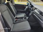 Volkswagen T-Roc 1.0 TSI Advance - 9