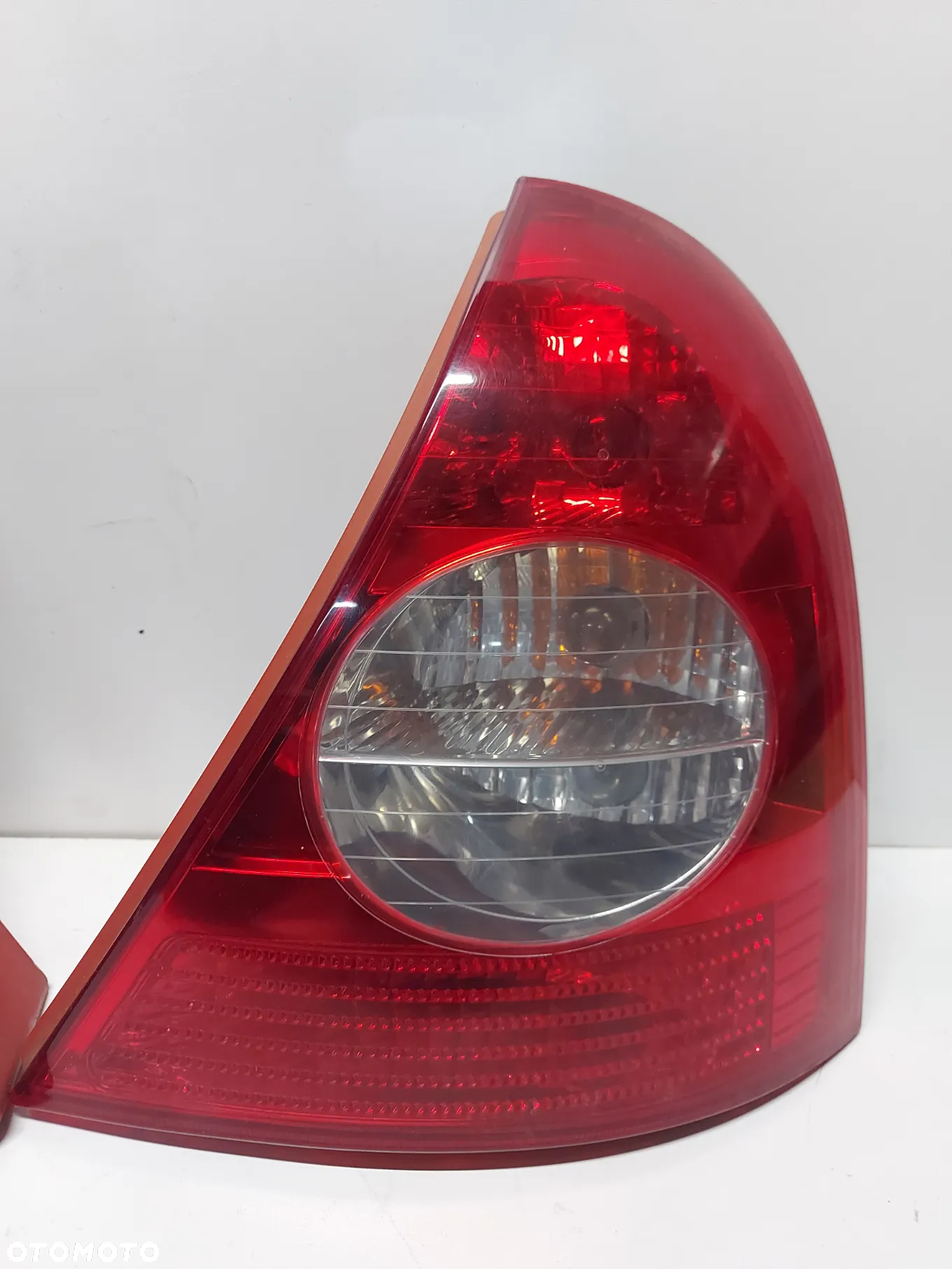 lampa lewy prawy tył Renault Clio 2 Clio II - 3