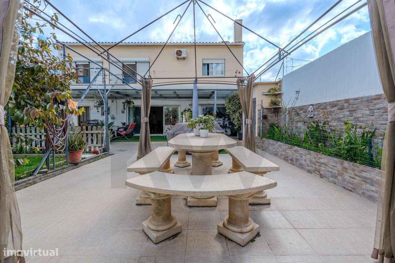 Moradia C/ 3 fracções de utilização independente Santa Iria da Azoia. - Grande imagem: 5/45