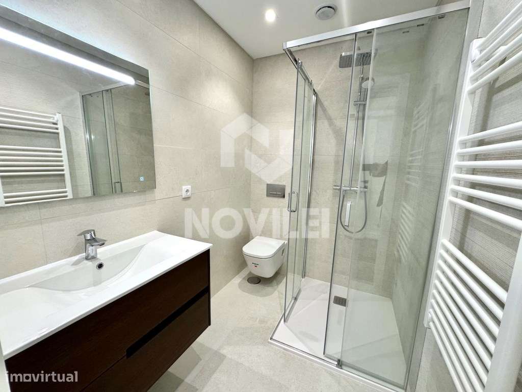 Moradia T3 em condomínio Fechado no centro de Leiria.-15