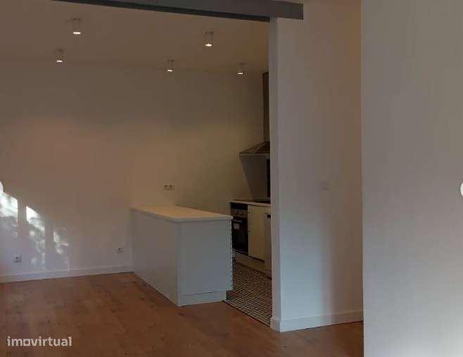 Apartamento para Arrendar T3 perto da praia Parede - Grande imagem: 5/7