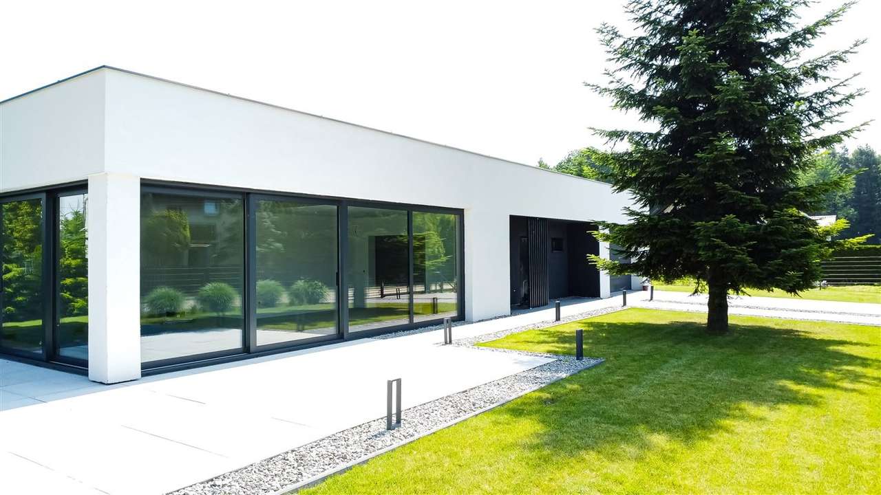 Wyjątkowy Dom z Basenem-11