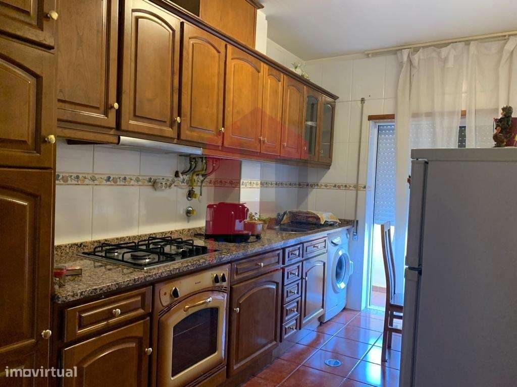 Apartamento T3, Caldelas - Grande imagem: 2/23