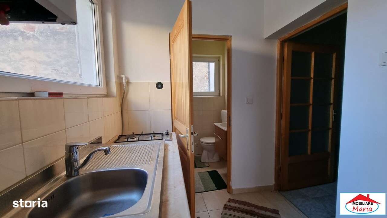 Casa zona centrala curte comuna 55000 Euro - Imagine principală: 5/8