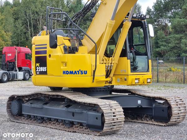 Komatsu PC 228 - 6