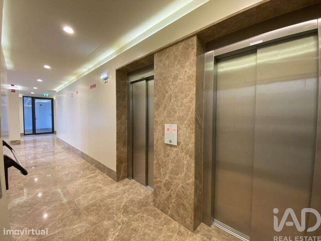 Apartamento T3 em Mafamude e Vilar do Paraíso de 142,00 m2 - Grande imagem: 3/29