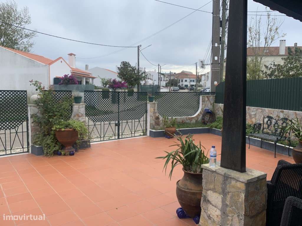 Moradia T3 + 1 com Piscina e Churrasqueira - Grande imagem: 5/45