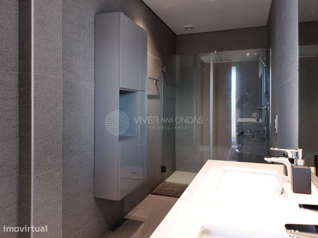 Luxuosa Moradia com 548 m2 - Premium com Piscina - 25 minutos do PORTO-34