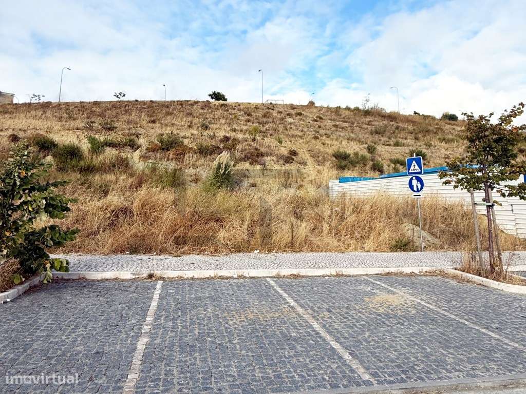 Terreno Urbano p/ Construção de Prédio, para Venda na Alta de Lisbo...-3