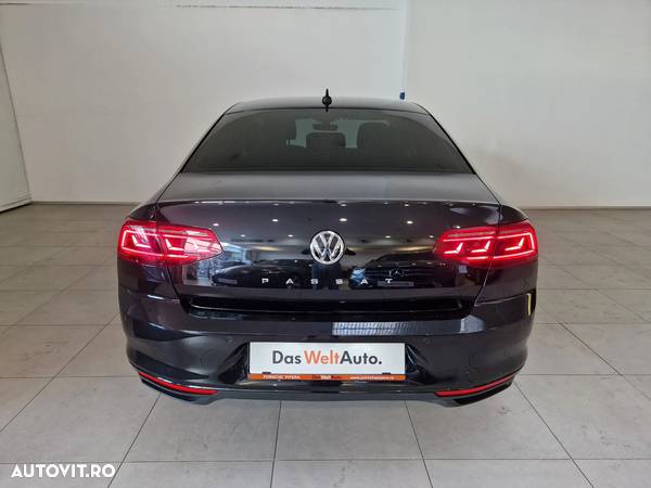 Volkswagen Passat 2.0 TDI DSG Comfortline - 8