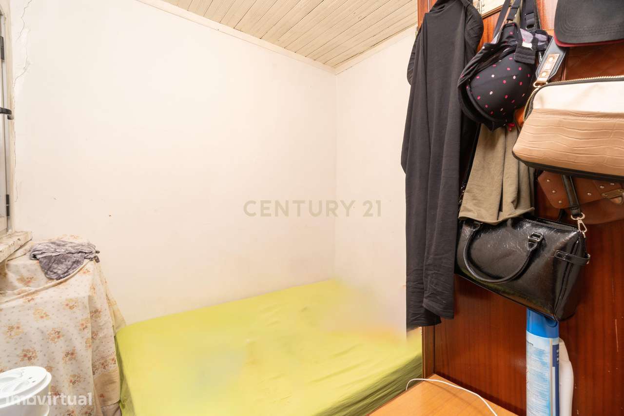 Moradia T2 em São Frutuoso, Ceira-9