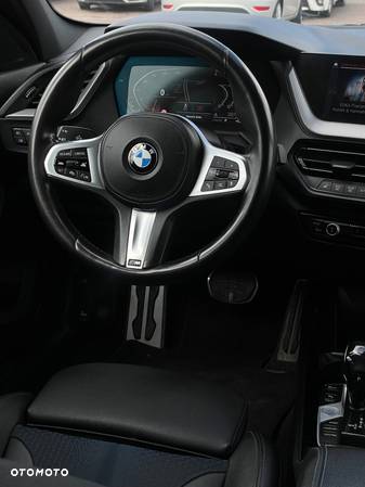 BMW Seria 1 118d Edition M Sport Shadow - 12