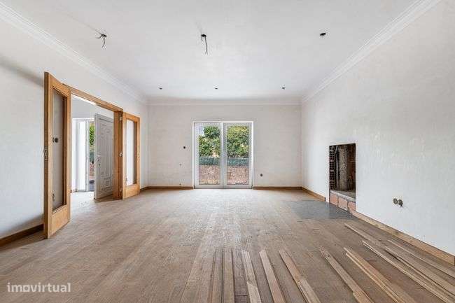 Moradia T4+1 Individual em Fase de Acabamentos - Grande imagem: 3/25