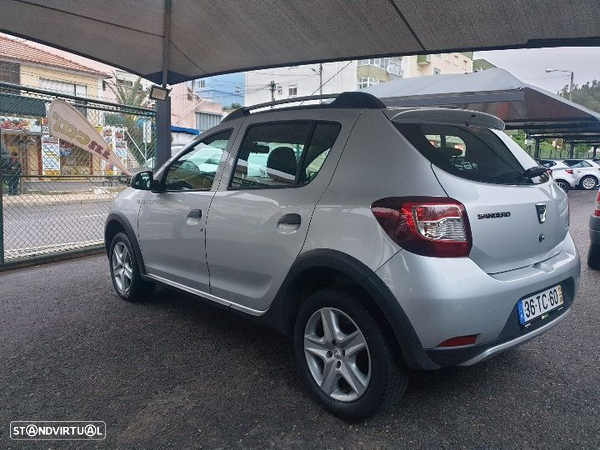 Dacia Sandero 1.5 dCi Stepway - 9