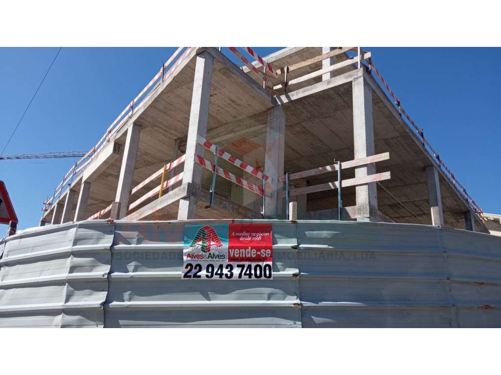 Apartamento T3 Recuado com Fantástico Terraço - no Edificio Azenha ...-11