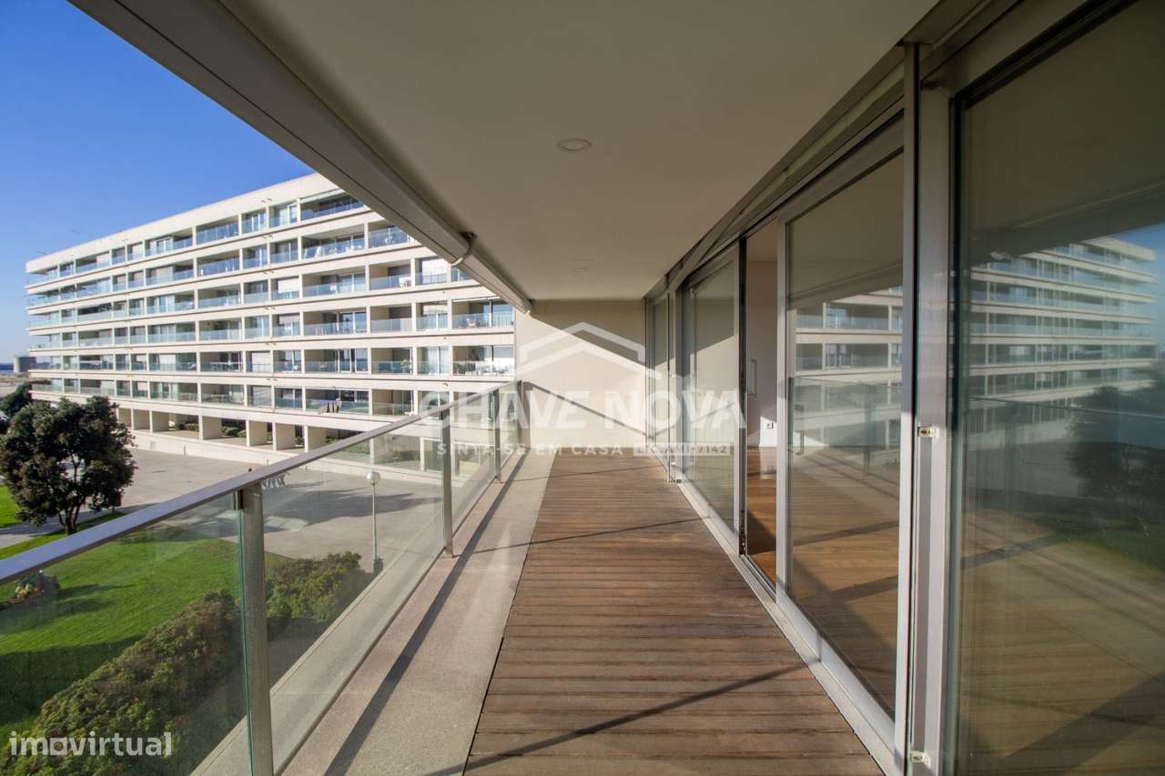 Apartamento T4 de Luxo com Vista Mar – Matosinhos-1