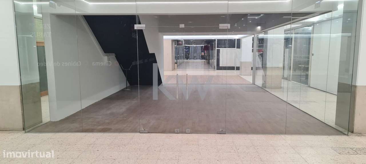 Escritório à Rotunda da Boavista. Grande oportunidade! Possibilidade d - Grande imagem: 3/10