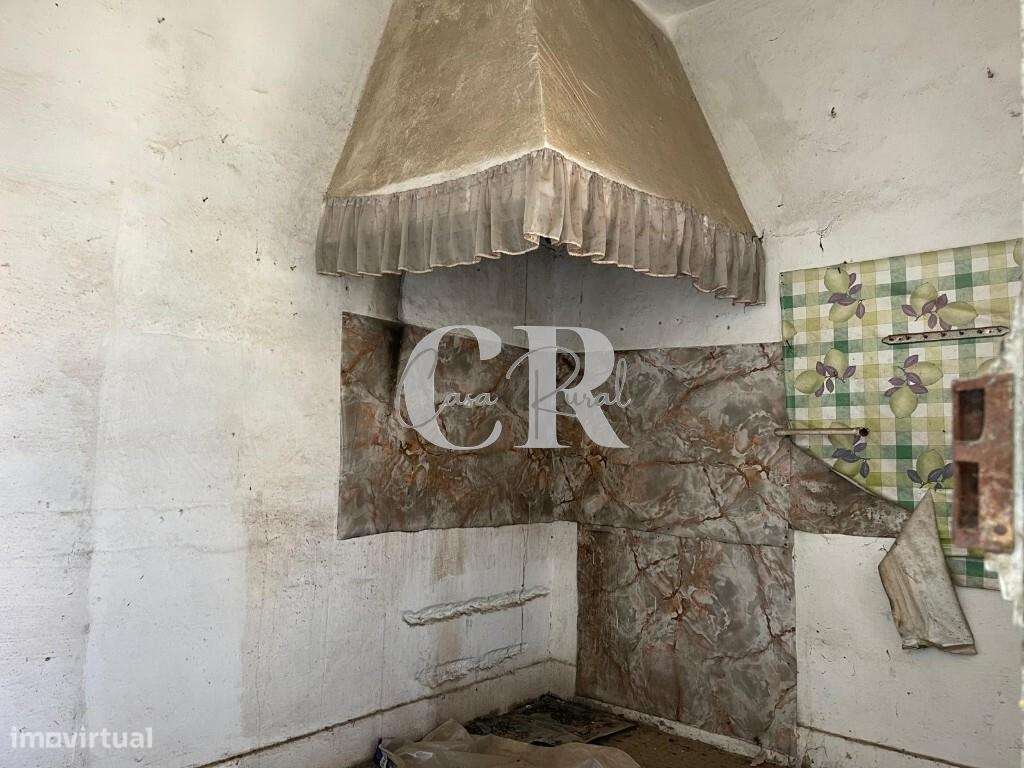 6 Prédios Urbanos e um Terreno Rústico para Renovação – Lousã-27