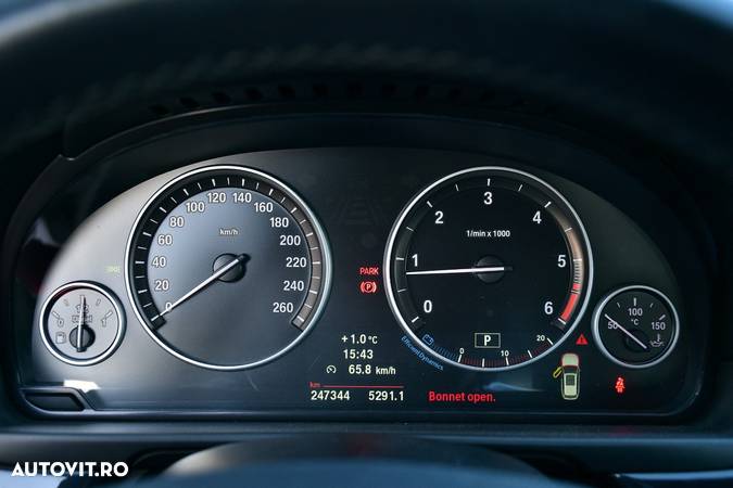 BMW Seria 5 520d Touring Aut. - 33