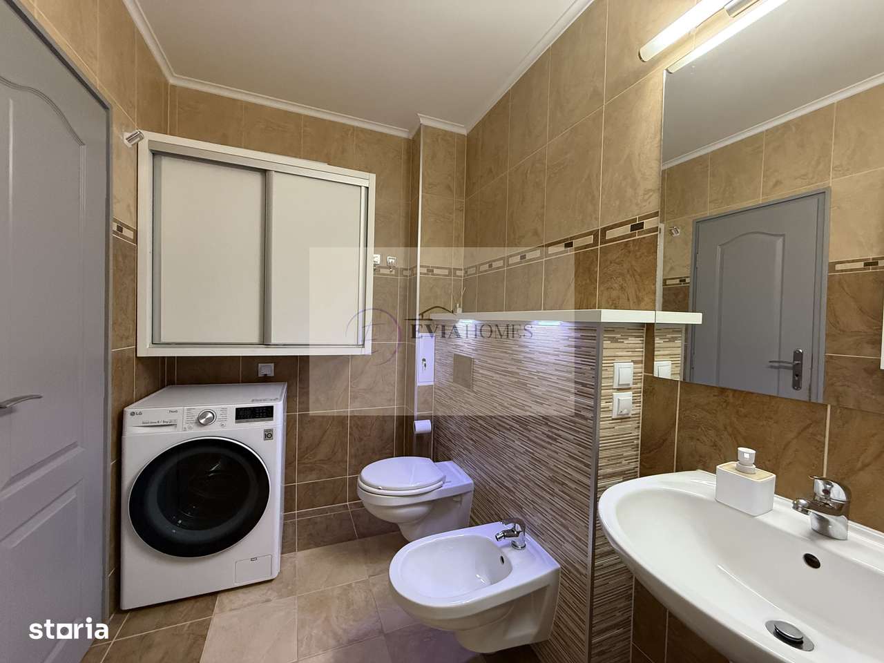 3 camere/ 2 bai/ balcon  – Zona Piata 1 Mai - Imagine principală: 4/11