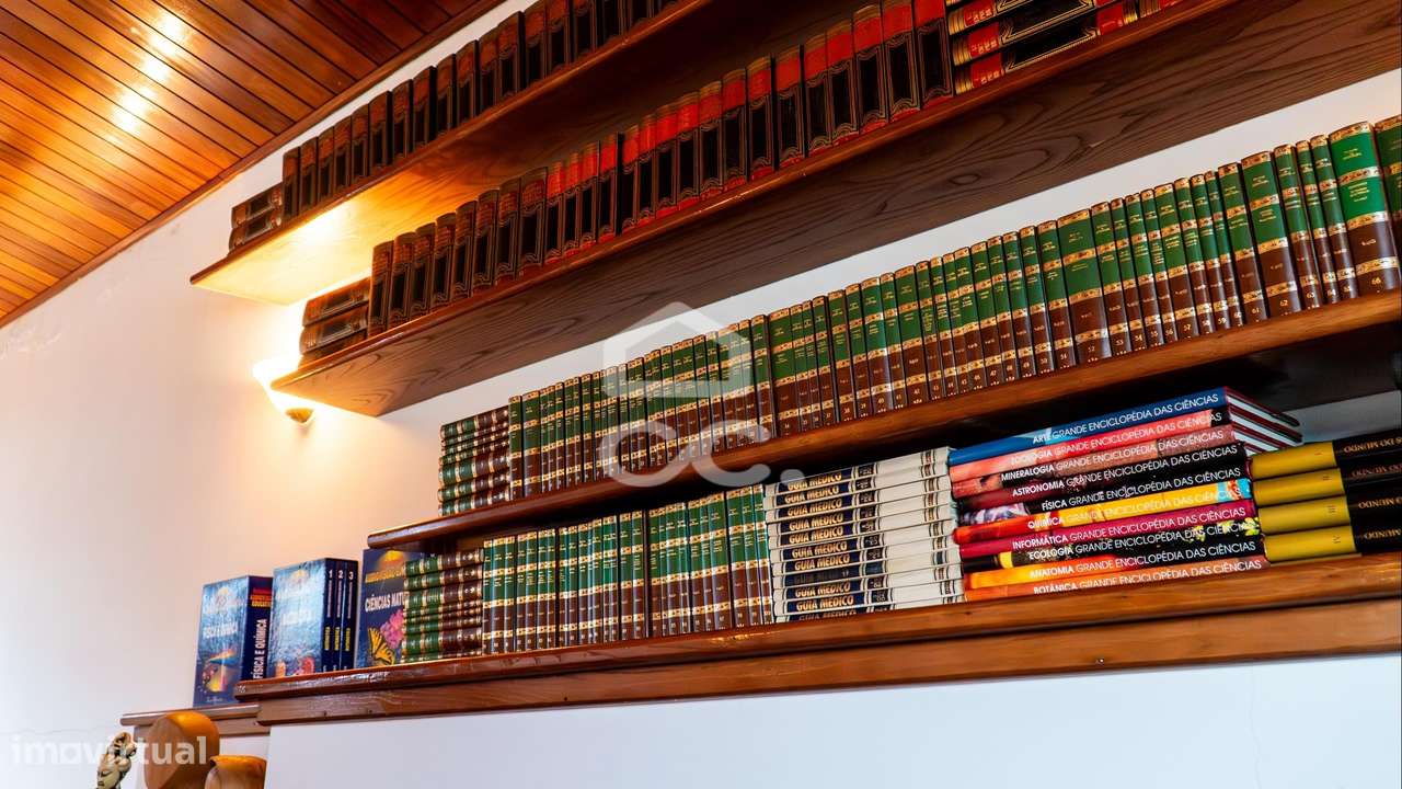 Moradia Individual V3+1 no Centro de Pevidém-17