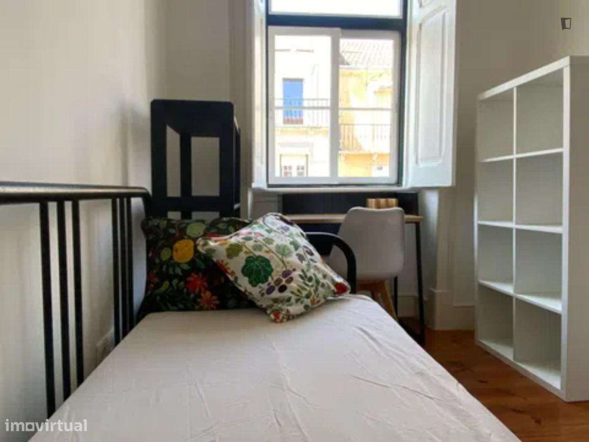 Quarto - localizado em Penha de França Lisbon - Grande imagem: 5/9