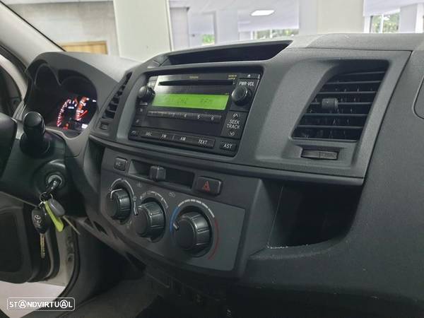 Toyota Hilux 2.5 D-4D 4WD CD - 26