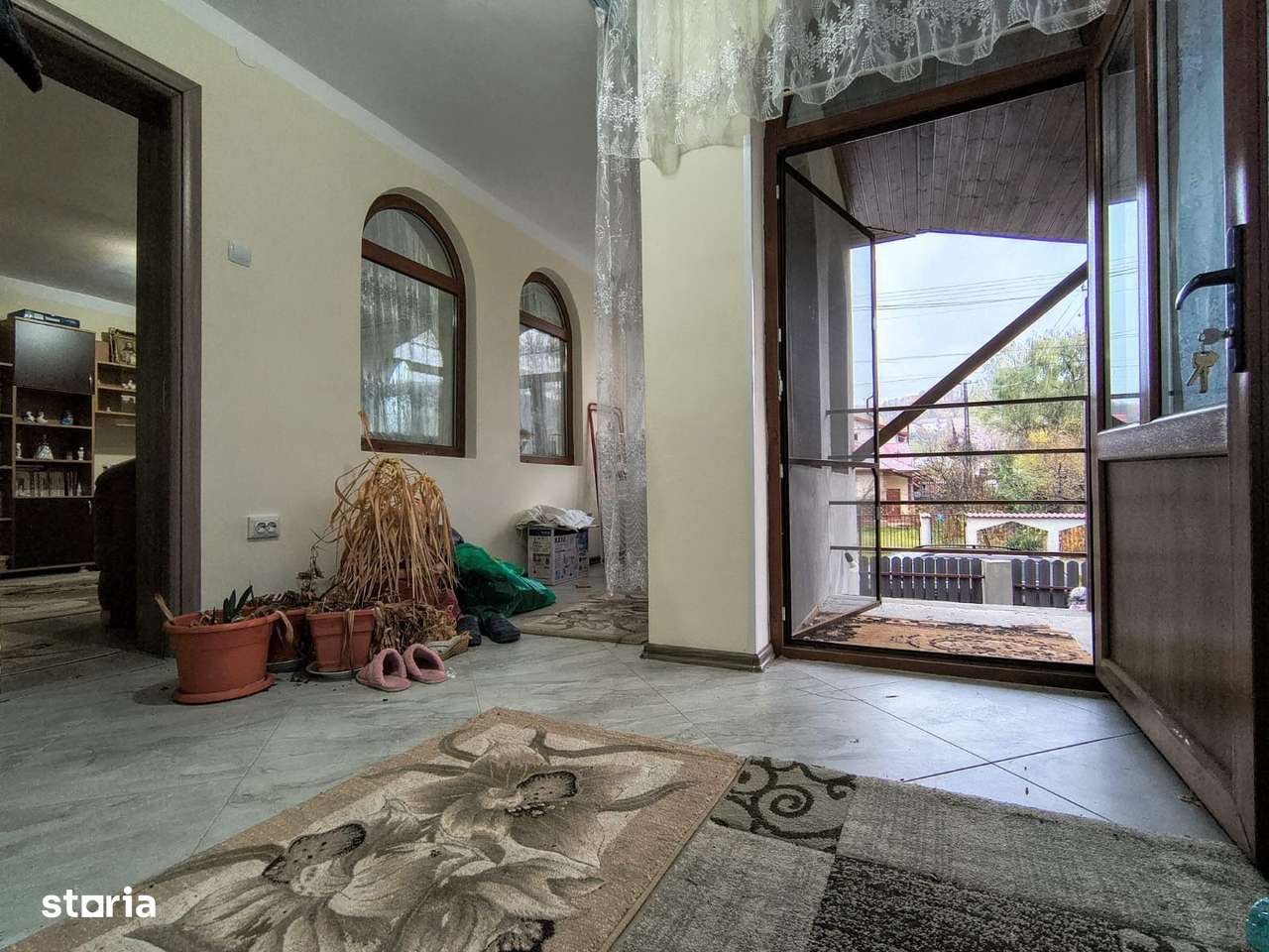 Casa de vânzare în Malu cu Flori- liniște, natura și aer curat!-4