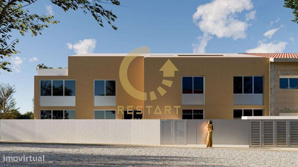 APT T2 orientado a sul, boa varanda, suite, lugar de garagem, piscina - Grande imagem: 5/25