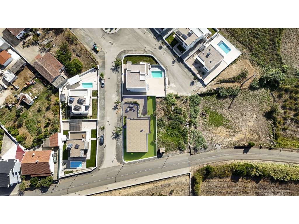 Moradia T3 em construção-28