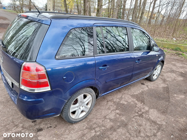 Opel Zafira - 8