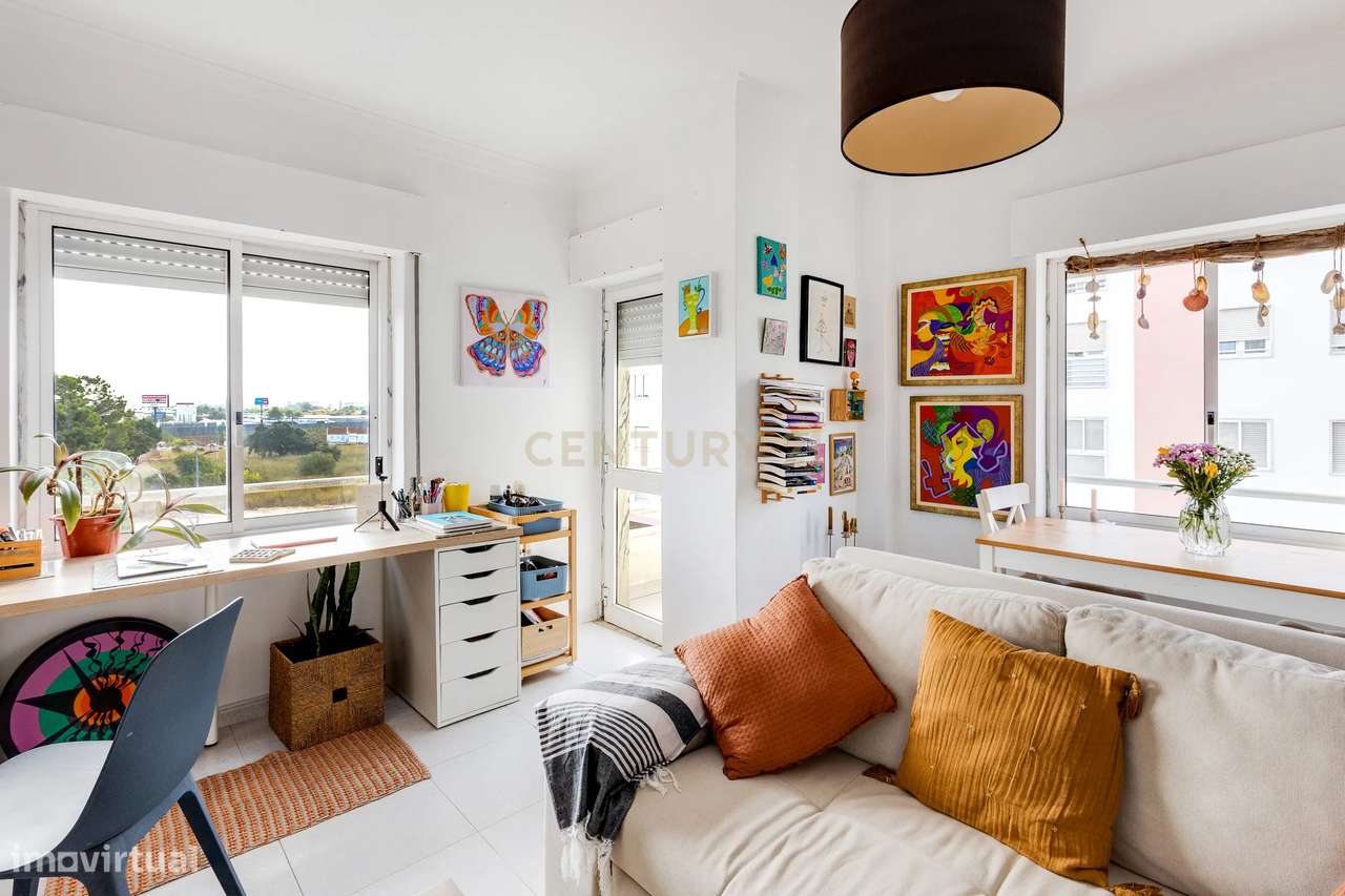 Apartamento T1 em Corroios, Seixal | Praticidade para o dia a dia e pr-14