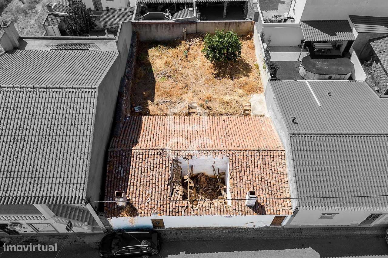 Duas Moradias para Recuperação Total c/ Quintal de 155,6 m² | Portel, - Grande imagem: 5/38