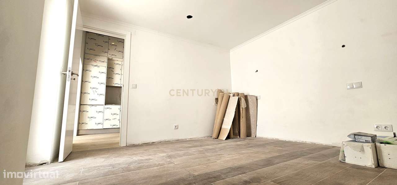 Moradia T2 + 1 no coração do bairro da Ajuda-12