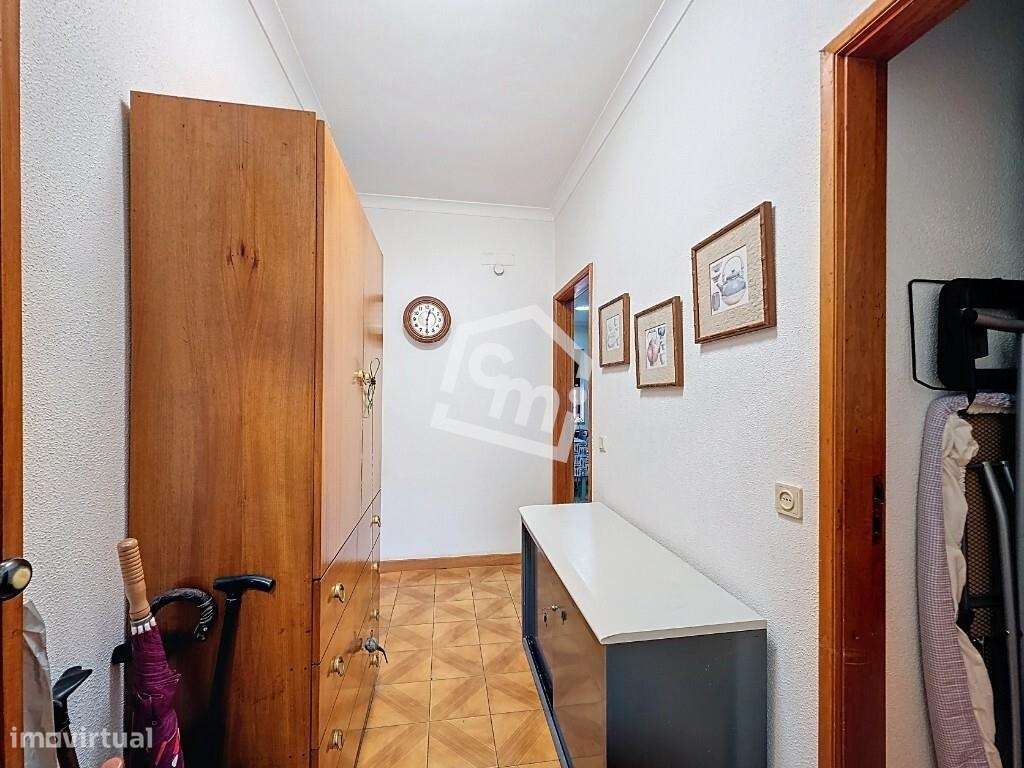 T4 com Garagem Box | 3 Frentes | 4 Varandas | Matosinhos Sul-15